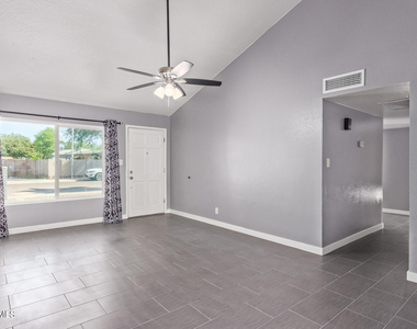 3210 N Jay Street - Photo Thumbnail 5