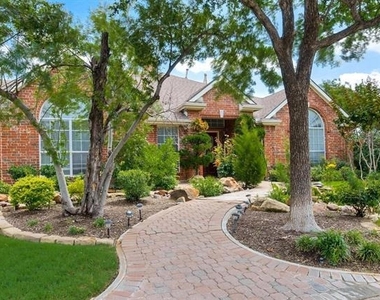 422 Willet Drive - Photo Thumbnail 1
