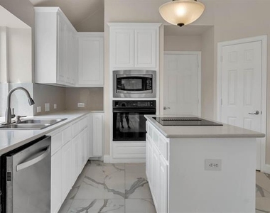 422 Willet Drive - Photo Thumbnail 8