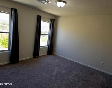 40 Cottonwood Lane - Photo Thumbnail 9
