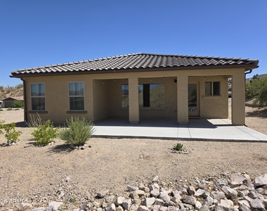 40 Cottonwood Lane - Photo Thumbnail 14