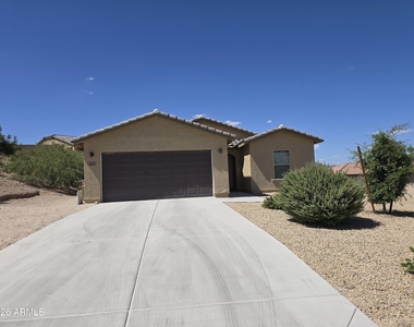40 Cottonwood Lane - Photo Thumbnail 1