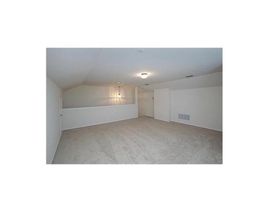 1407 Hazelwood Drive - Photo Thumbnail 21