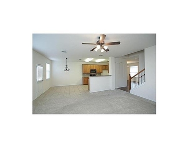 1407 Hazelwood Drive - Photo Thumbnail 16
