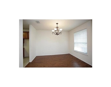 1407 Hazelwood Drive - Photo Thumbnail 20