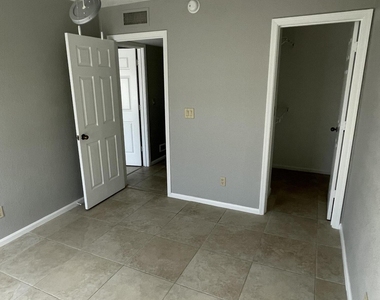 456 E Silver Creek Road - Photo Thumbnail 25