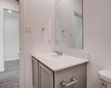 14800 Mainstay Way - Photo Thumbnail 19