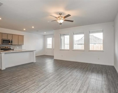 14800 Mainstay Way - Photo Thumbnail 3