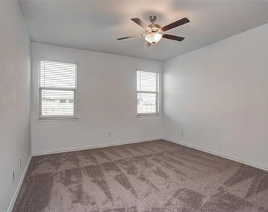 14800 Mainstay Way - Photo Thumbnail 9