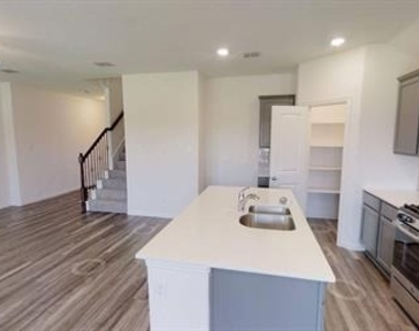 14800 Mainstay Way - Photo Thumbnail 6