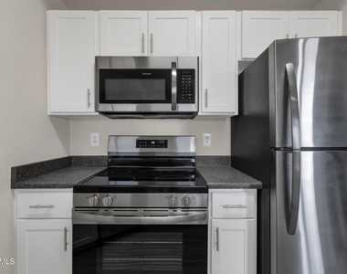 13700 N Fountain Hills Boulevard - Photo Thumbnail 13