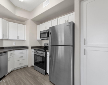 13700 N Fountain Hills Boulevard - Photo Thumbnail 10