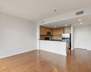 1200 Main Street - Photo Thumbnail 8
