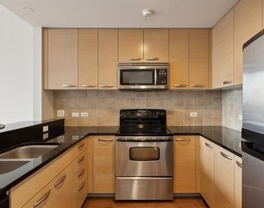 1200 Main Street - Photo Thumbnail 5