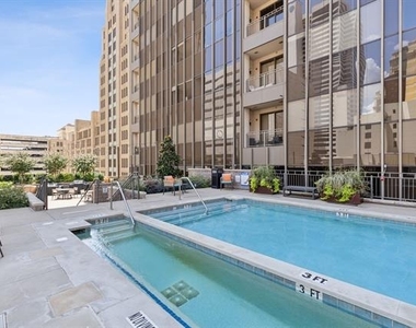 1200 Main Street - Photo Thumbnail 15