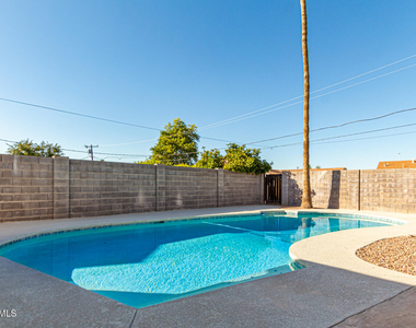 818 W Elna Rae Street - Photo Thumbnail 43