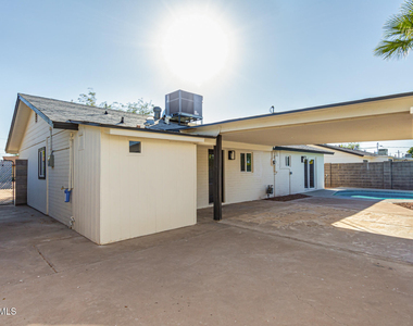 818 W Elna Rae Street - Photo Thumbnail 38