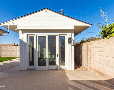 818 W Elna Rae Street - Photo Thumbnail 39