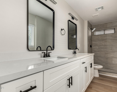 818 W Elna Rae Street - Photo Thumbnail 31