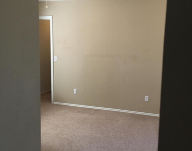 6152 S Sharon Court - Photo Thumbnail 19