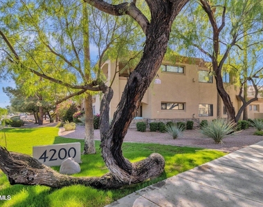 4200 N 82nd Street - Photo Thumbnail 15