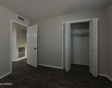 4323 W Poinsettia Drive - Photo Thumbnail 10