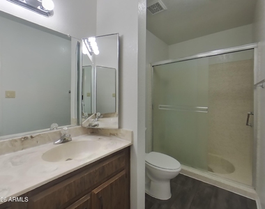 4323 W Poinsettia Drive - Photo Thumbnail 7