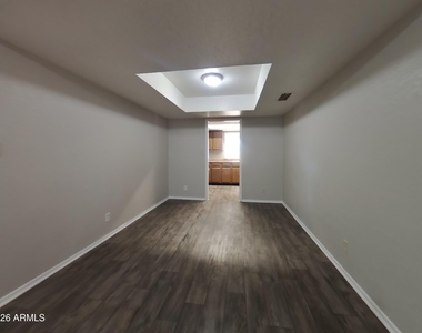 4323 W Poinsettia Drive - Photo Thumbnail 17