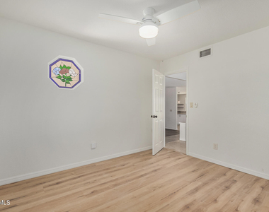 32015 N 71st Street - Photo Thumbnail 55