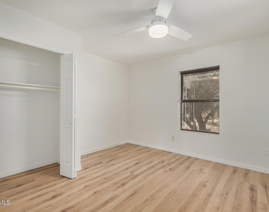 32015 N 71st Street - Photo Thumbnail 31