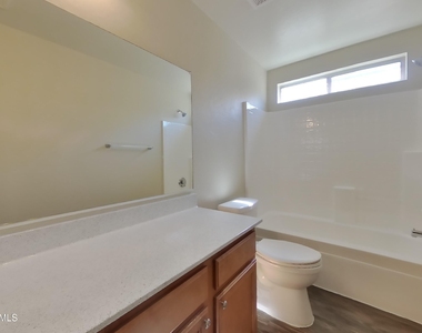 11634 W Vogel Avenue - Photo Thumbnail 8
