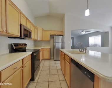 13227 W Port Au Prince Lane - Photo Thumbnail 5