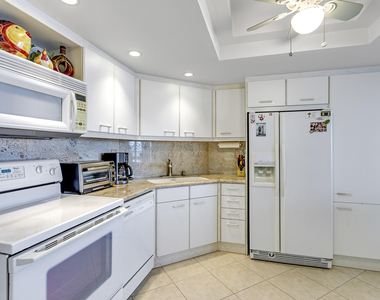 5070 N Ocean Drive - Photo Thumbnail 19