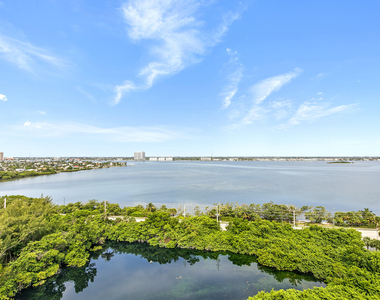 5070 N Ocean Drive - Photo Thumbnail 25