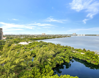 5070 N Ocean Drive - Photo Thumbnail 7