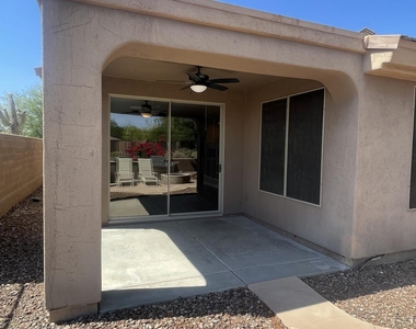 41831 N Mill Creek Way - Photo Thumbnail 13