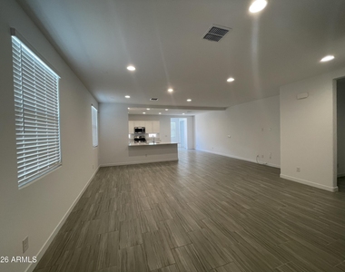 9343 W Glenrosa Avenue - Photo Thumbnail 9