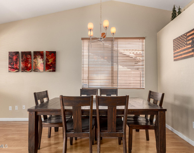 8375 W Dahlia Drive - Photo Thumbnail 4
