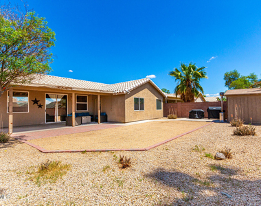 8375 W Dahlia Drive - Photo Thumbnail 22