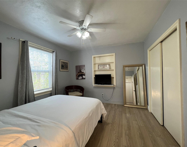 819 Sw 9th Terrace - Photo Thumbnail 20