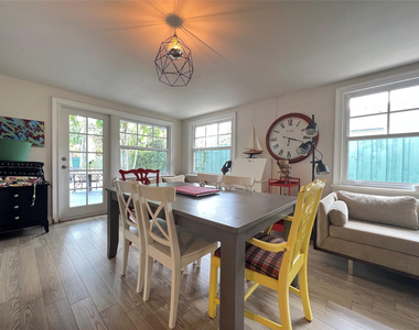 819 Sw 9th Terrace - Photo Thumbnail 3