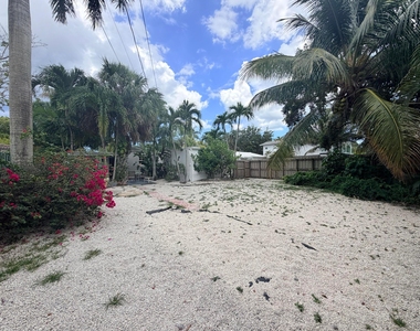 819 Sw 9th Terrace - Photo Thumbnail 26