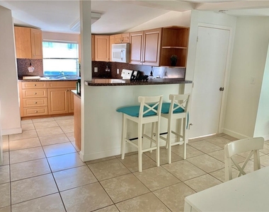 623 Sw 5th Avenue - Photo Thumbnail 2