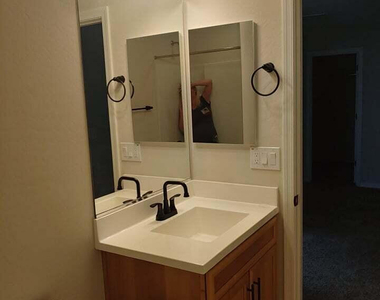 8746 W Solano Drive - Photo Thumbnail 9