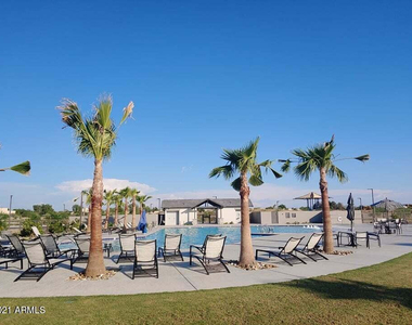 8746 W Solano Drive - Photo Thumbnail 20