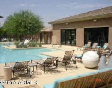 20100 N 78th Place - Photo Thumbnail 9