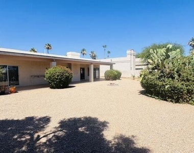6707 E Kelton Lane - Photo Thumbnail 21