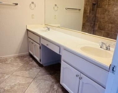 6707 E Kelton Lane - Photo Thumbnail 14