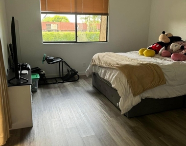 8159 Severn Drive - Photo Thumbnail 8