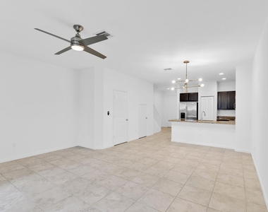 358 Se 1st Way - Photo Thumbnail 10